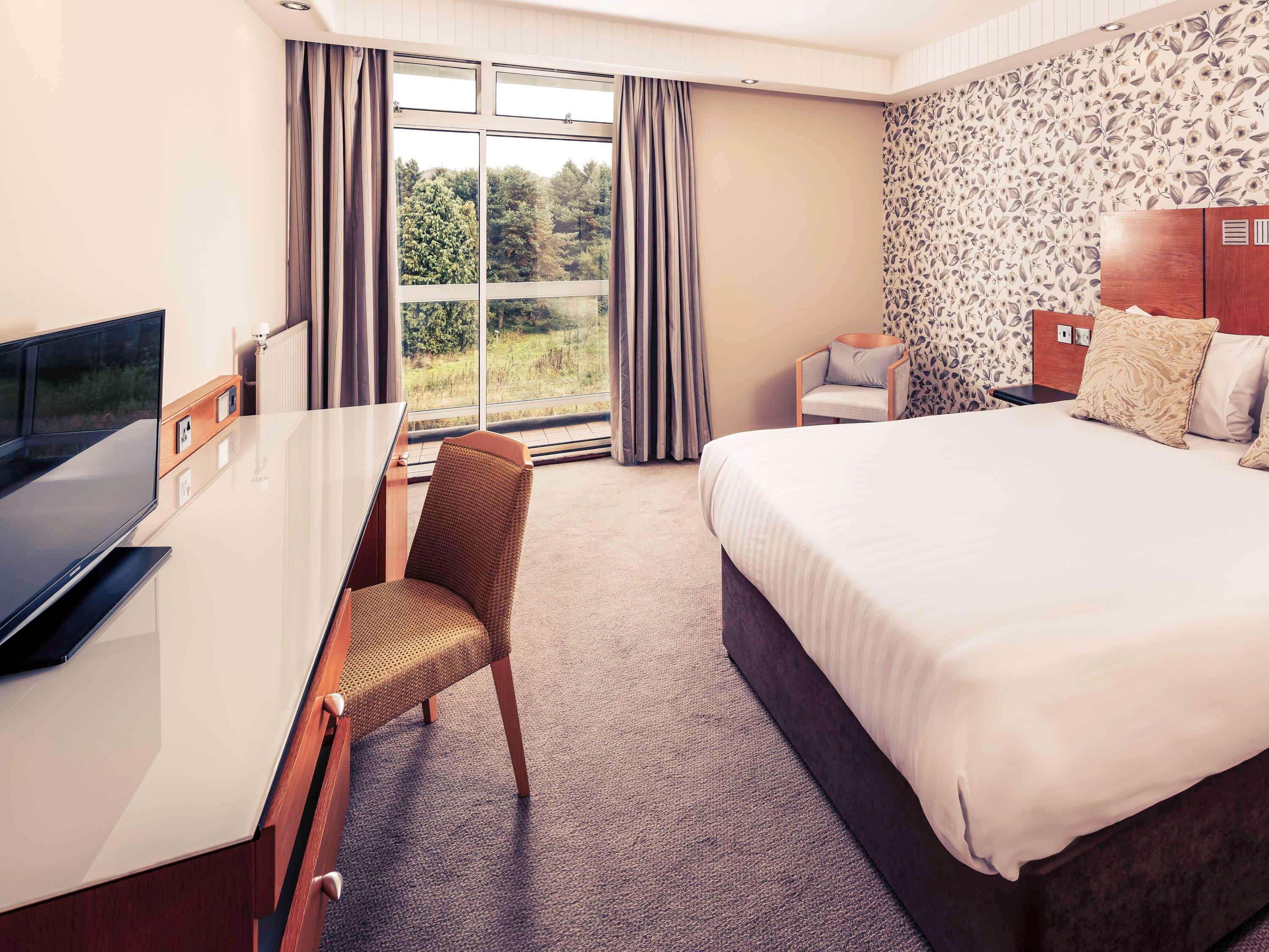 Mercure Leeds Parkway Hotel Esterno foto