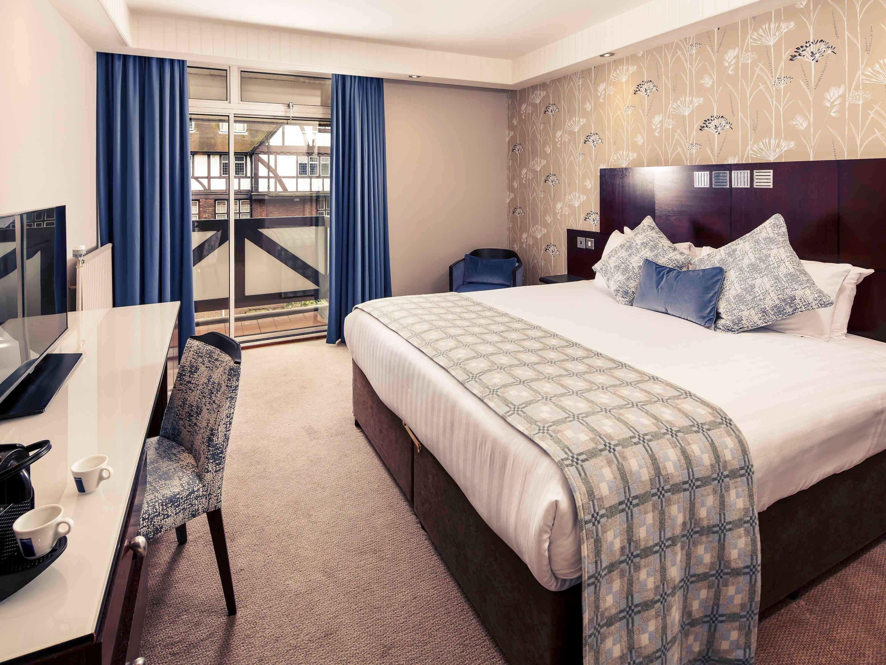 Mercure Leeds Parkway Hotel Esterno foto