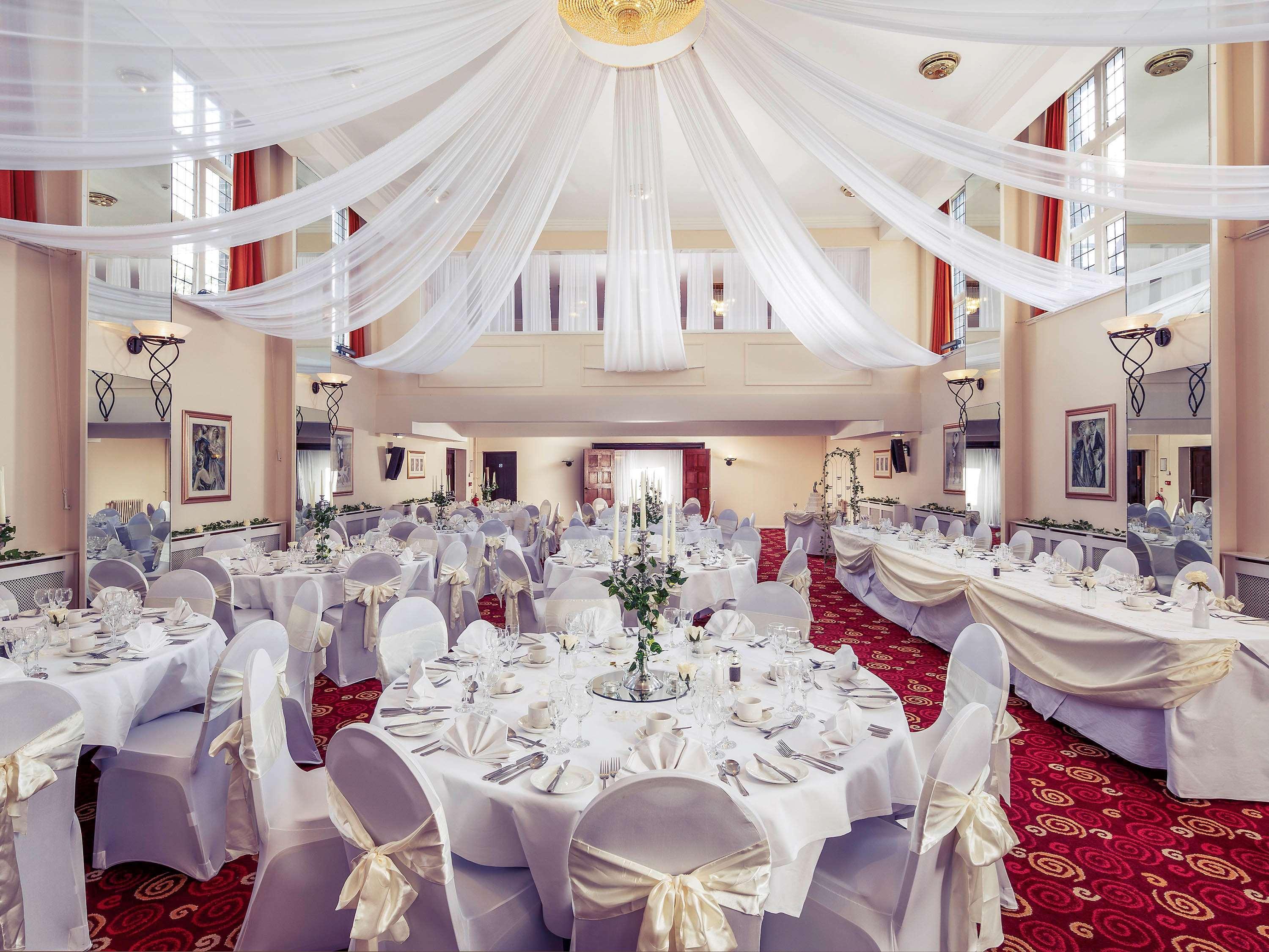 Mercure Leeds Parkway Hotel Esterno foto