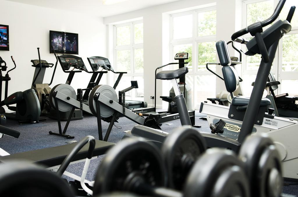 Mercure Leeds Parkway Hotel Esterno foto