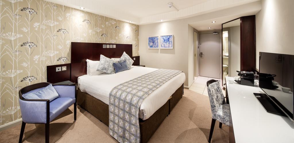 Mercure Leeds Parkway Hotel Esterno foto