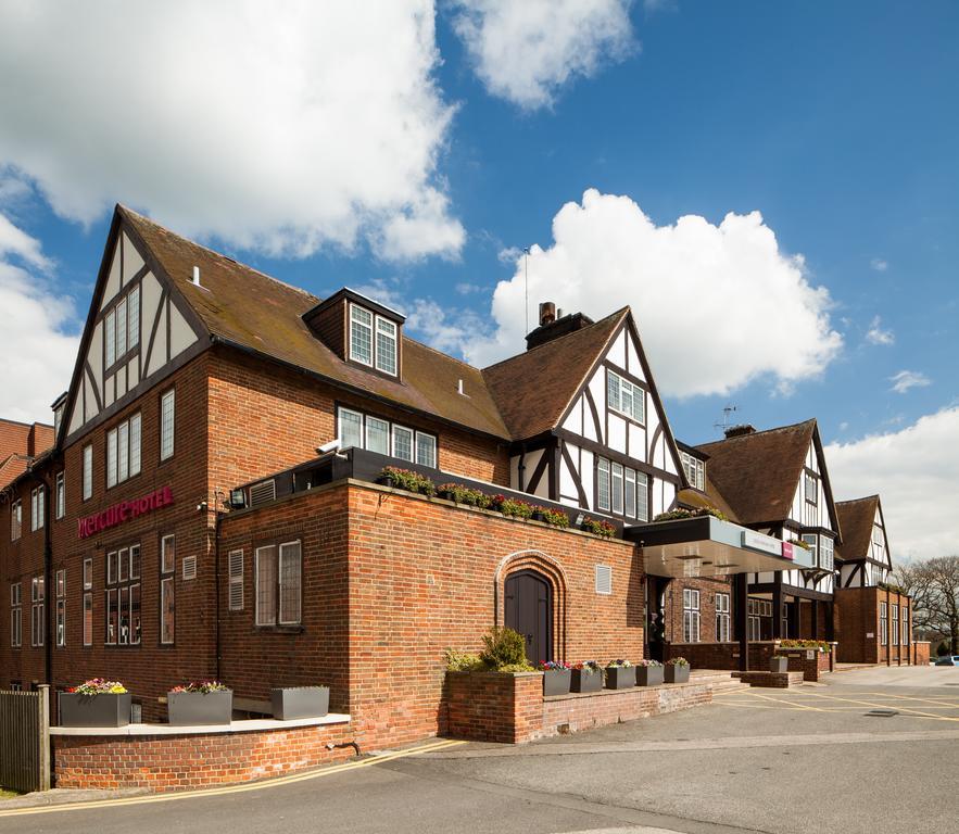 Mercure Leeds Parkway Hotel Esterno foto
